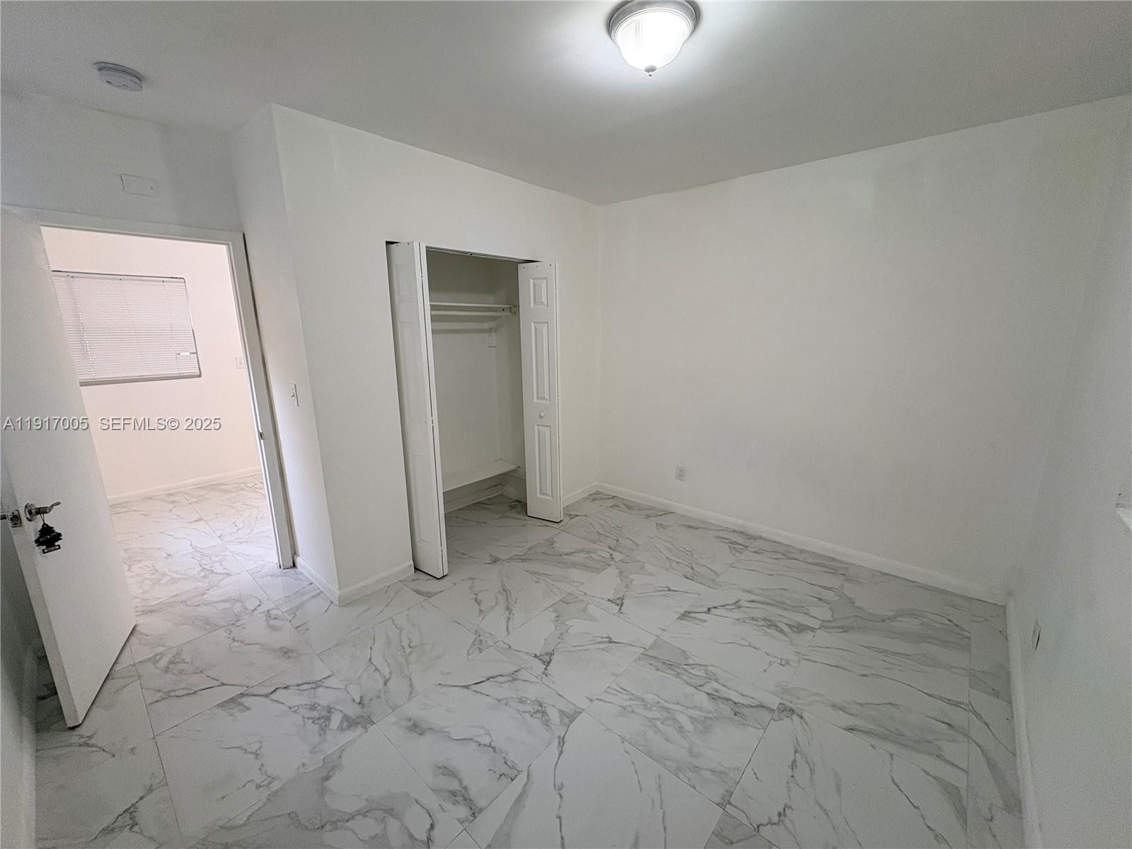 1560 NW 25th Ave # 3