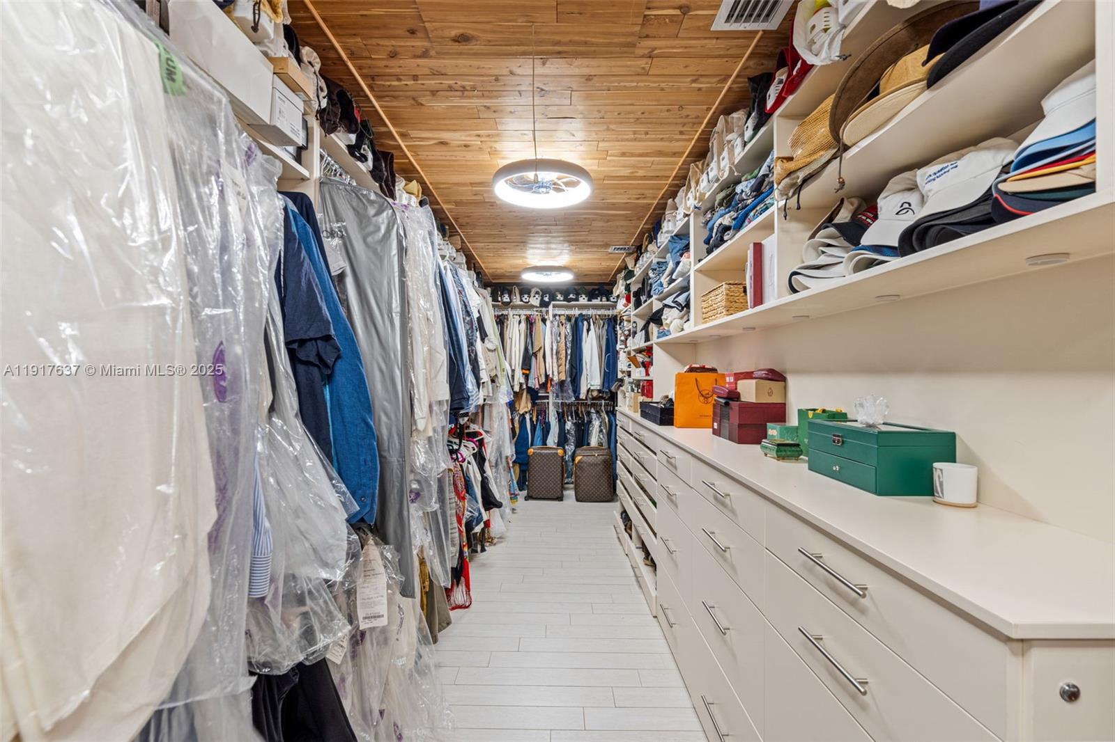 6124 Paradise Point Dr # 6124