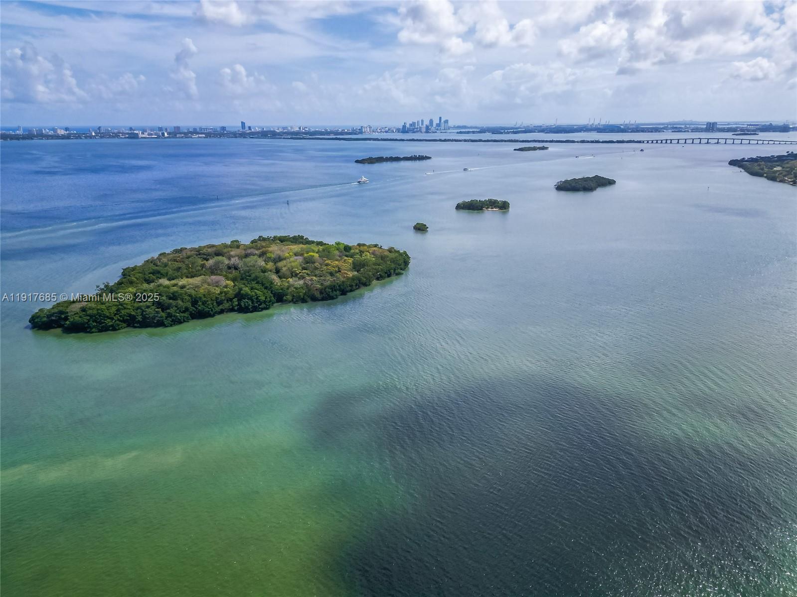 880 NE 69th St # 10R