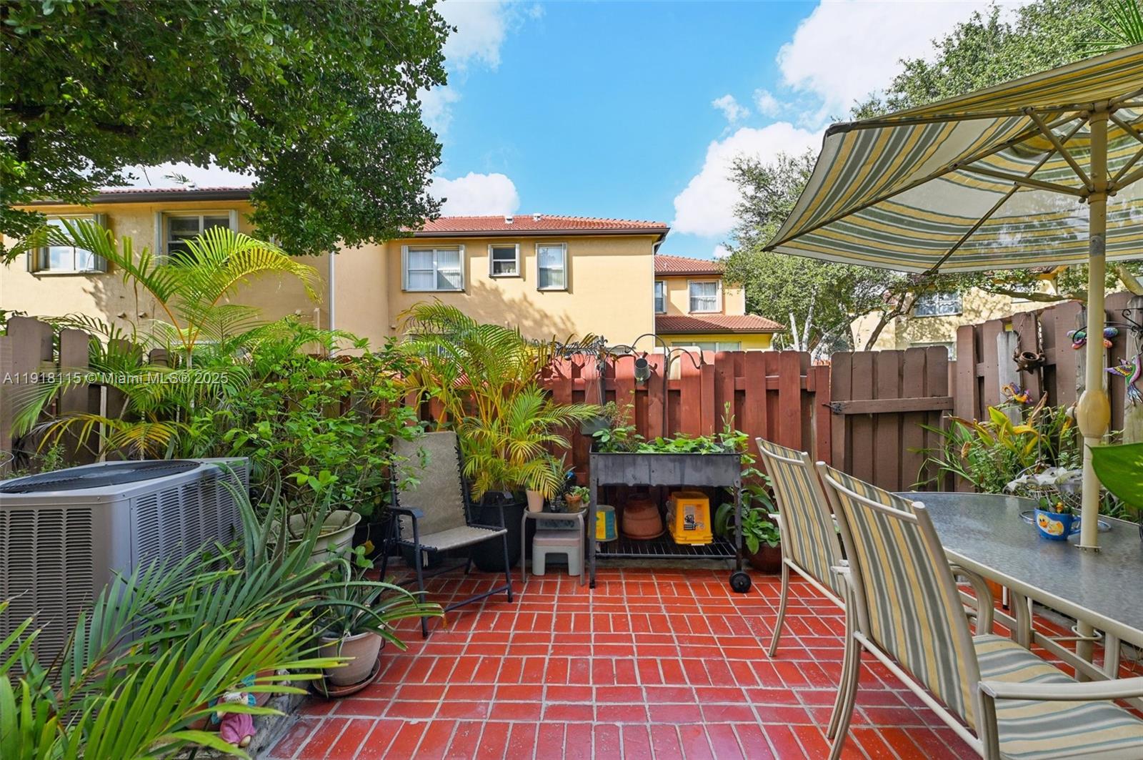 1490 NE 33rd Rd # 18 Unit: 104-18