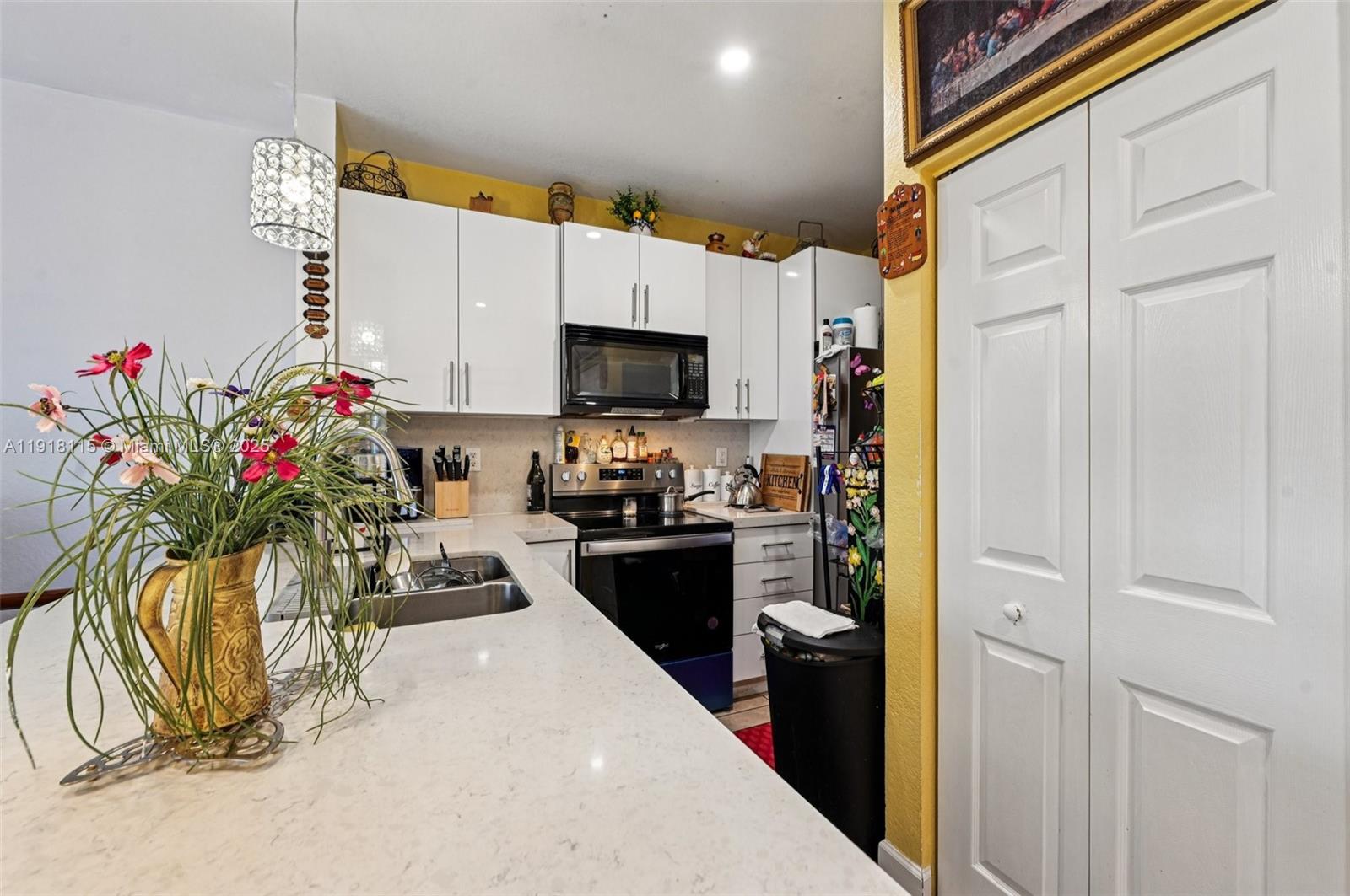 1490 NE 33rd Rd # 18 Unit: 104-18