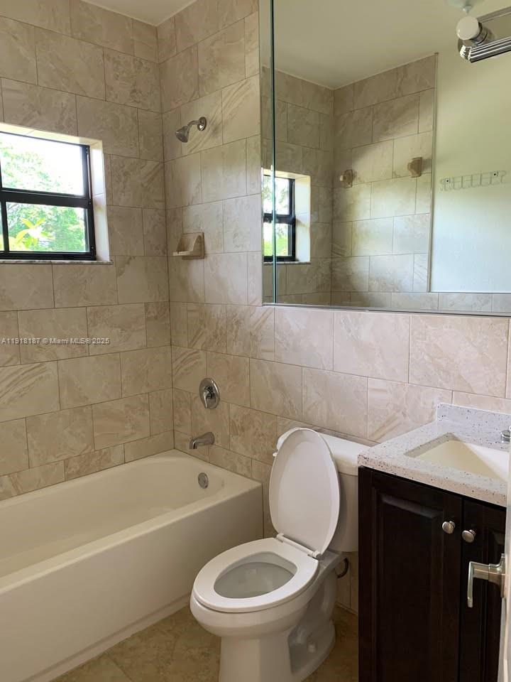 5494 NW 4th St Unit: Front