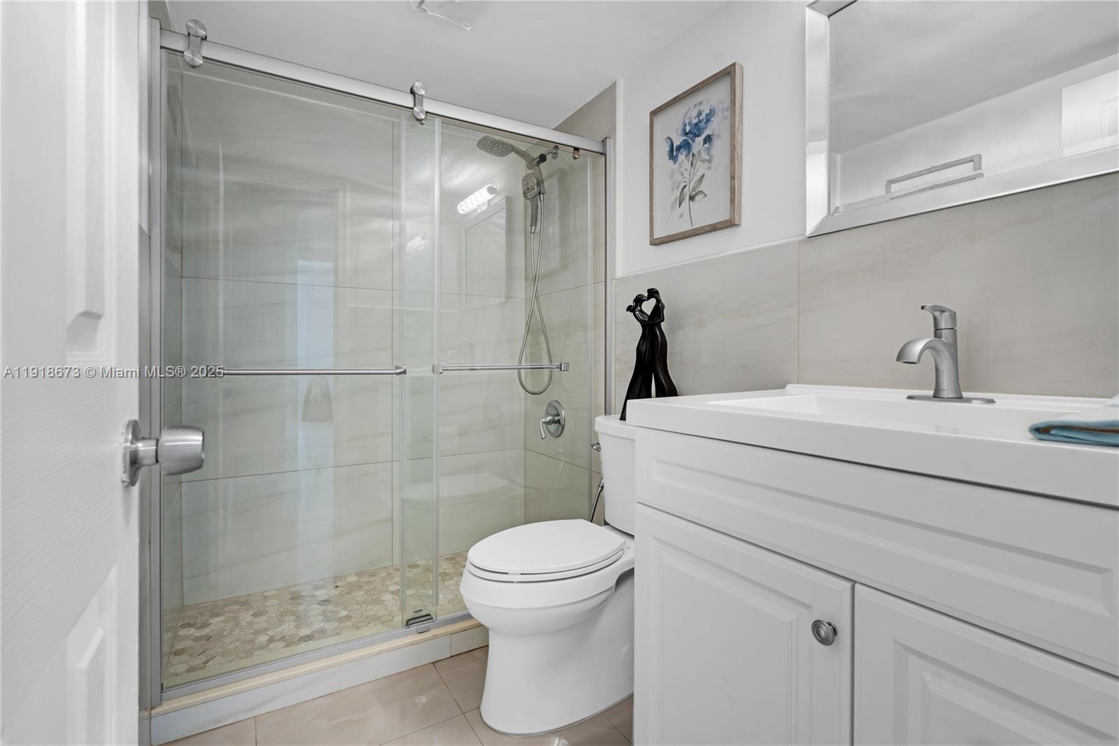 7851 Miller Dr # A117