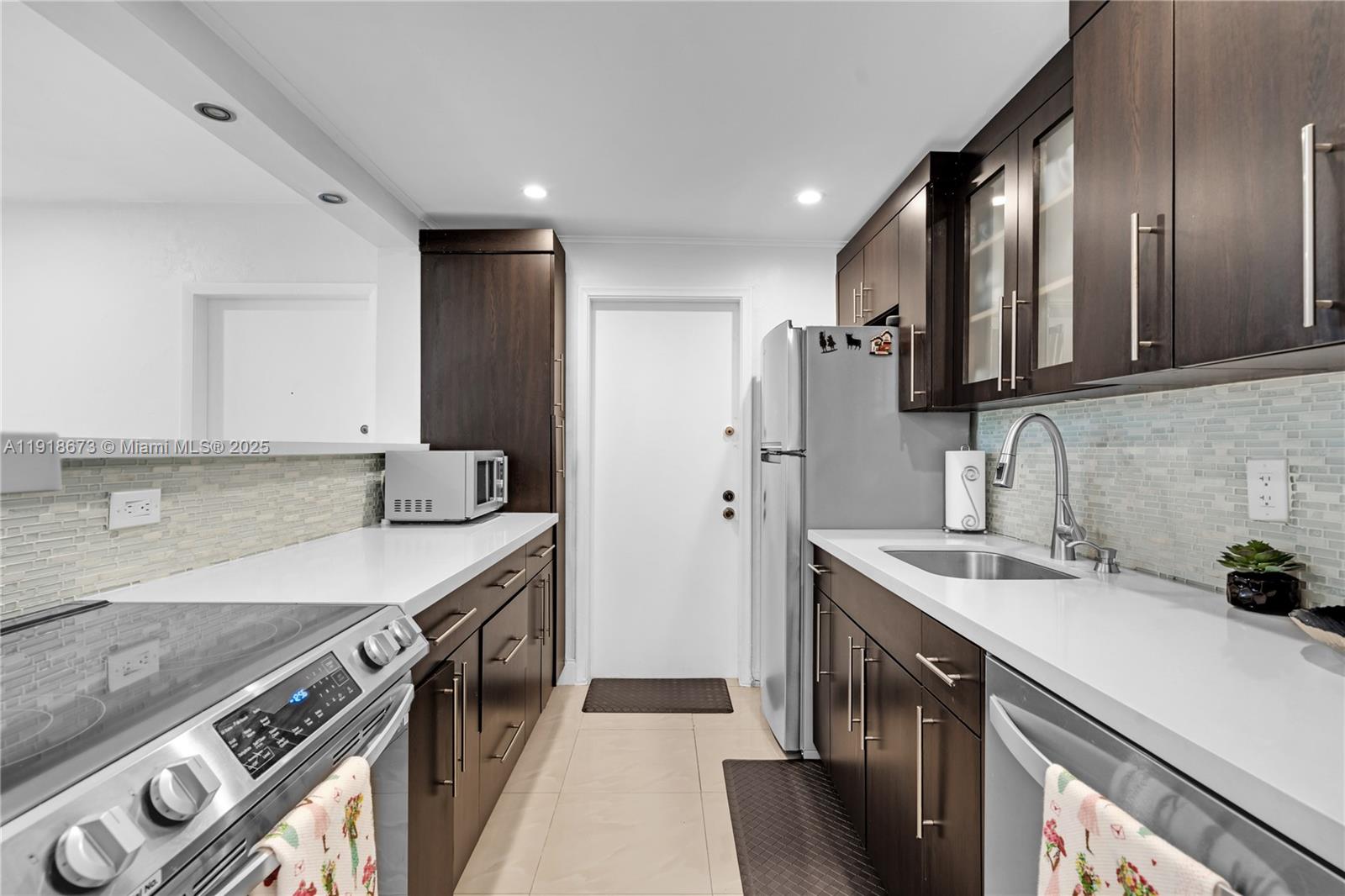 7851 Miller Dr # A117