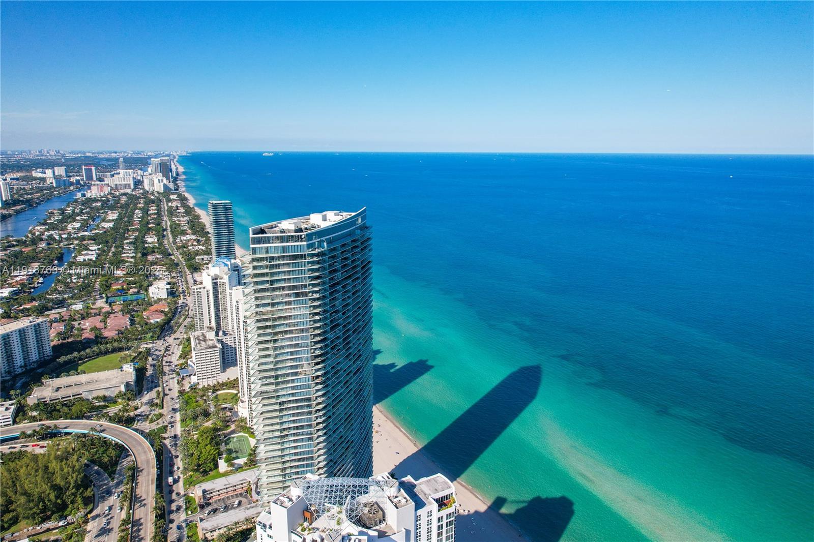 18975 Collins Ave # 4605