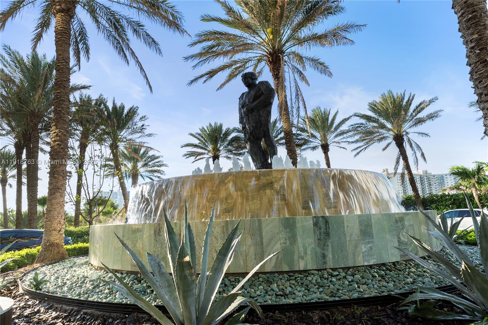 18975 Collins Ave # 4605