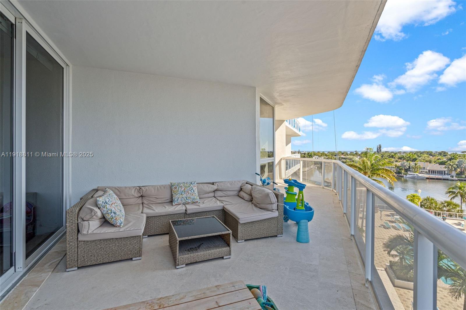 3801 NE 207th St Unit: 26BN