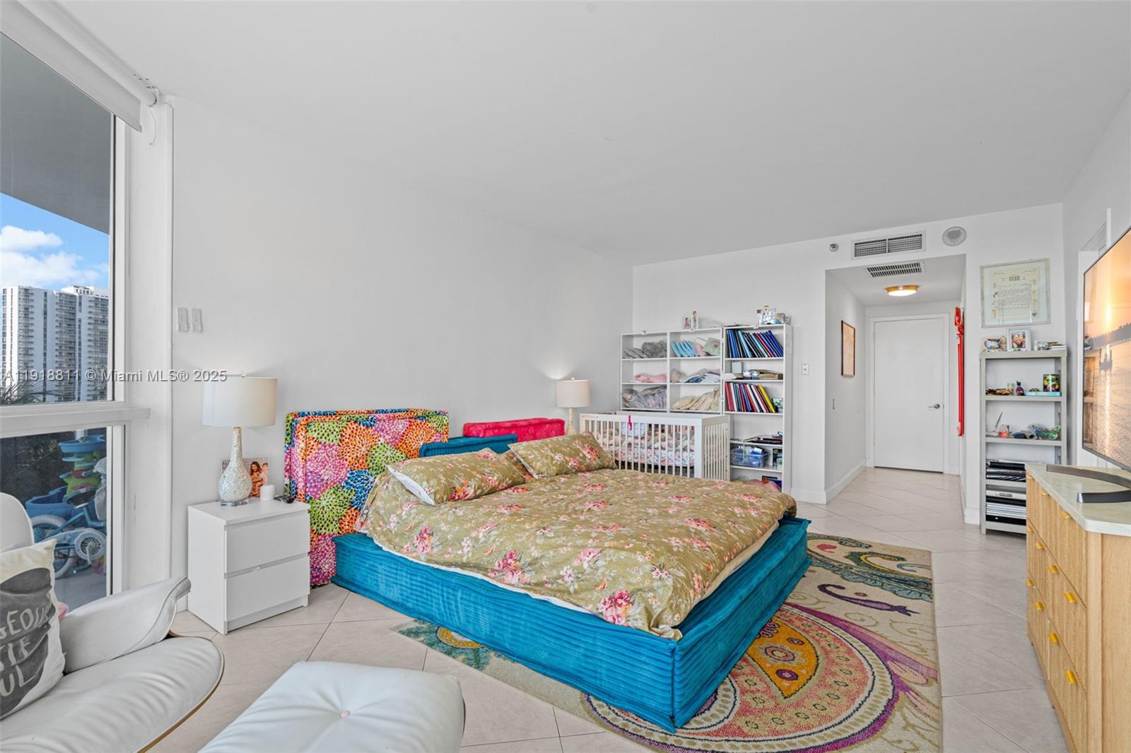 3801 NE 207th St Unit: 26BN