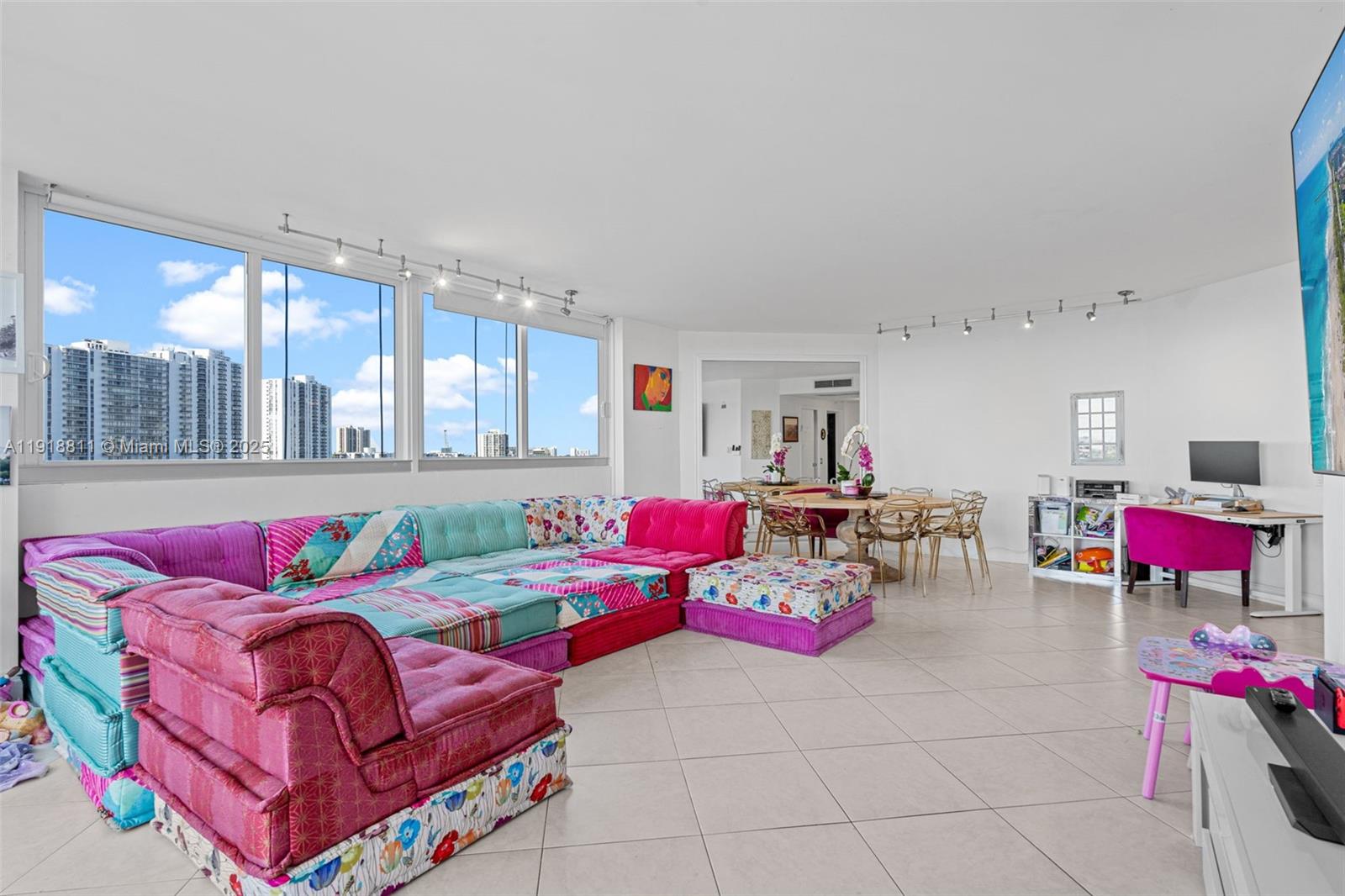 3801 NE 207th St Unit: 26BN