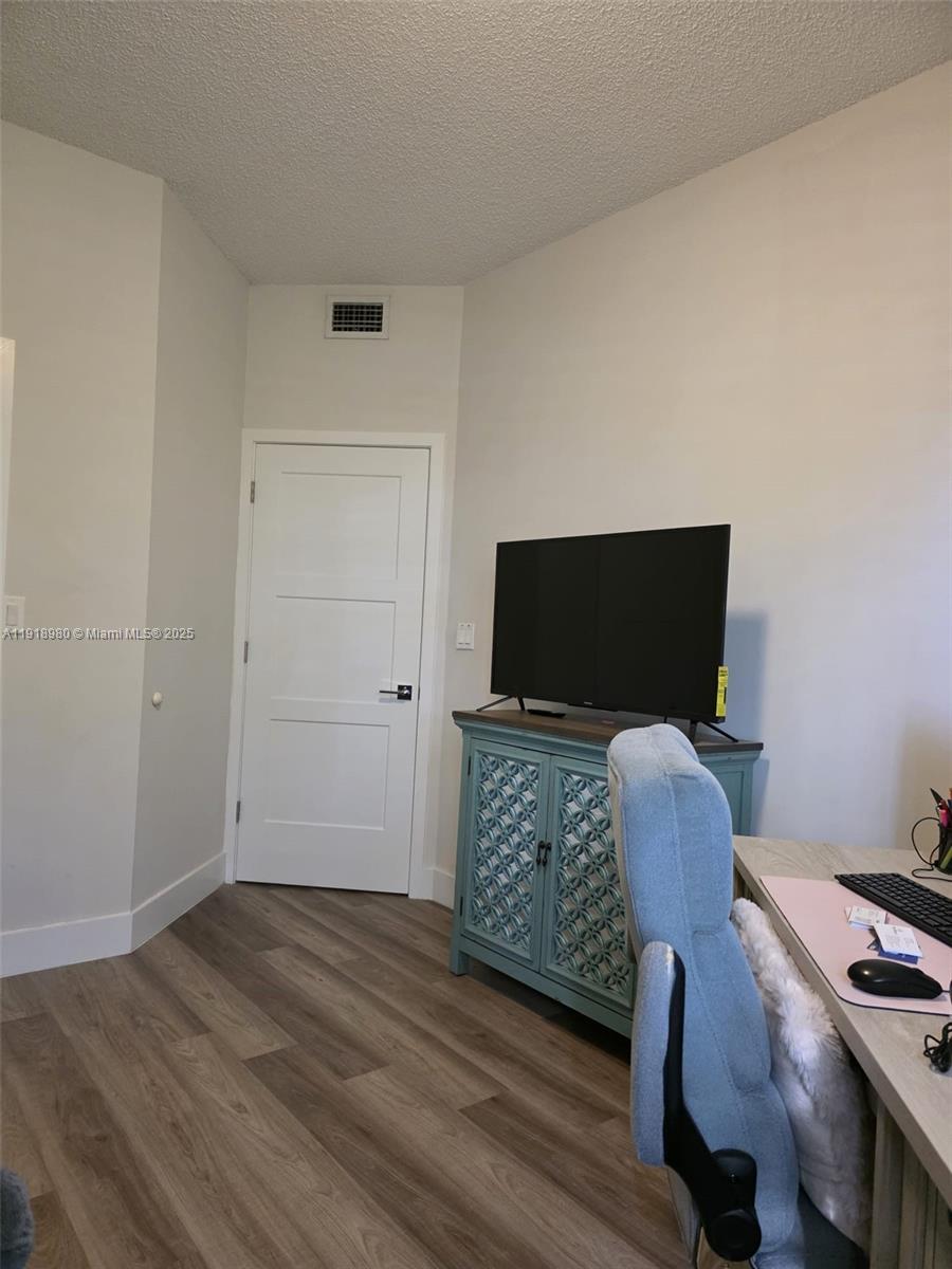 15529 Miami Lakeway N # 104