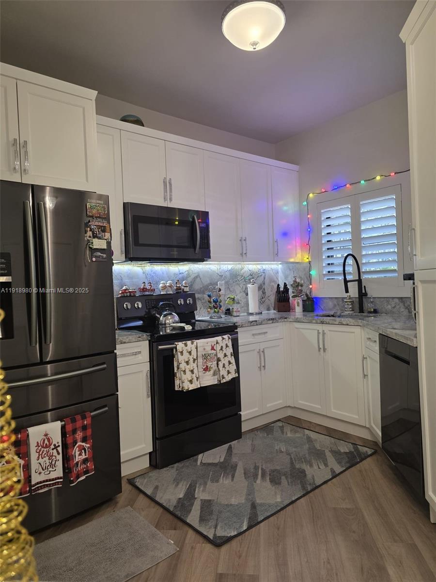 15529 Miami Lakeway N # 104