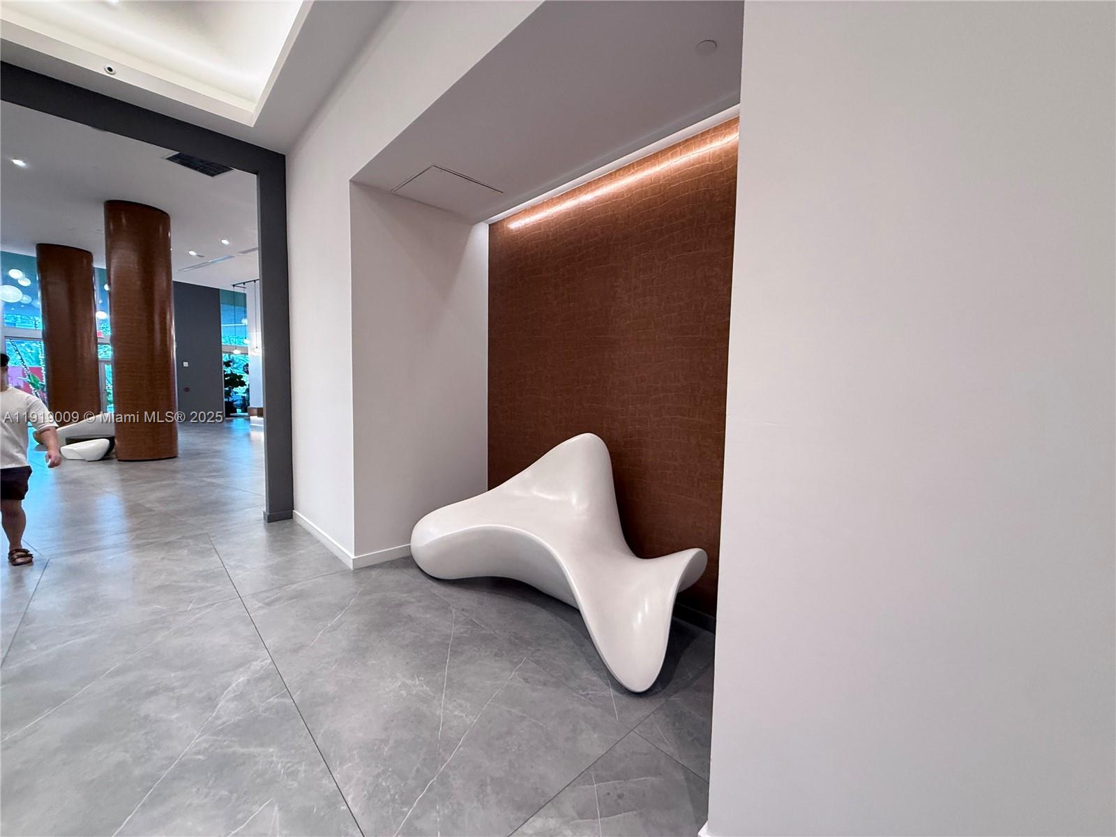 350 S Miami Ave Unit: 2013