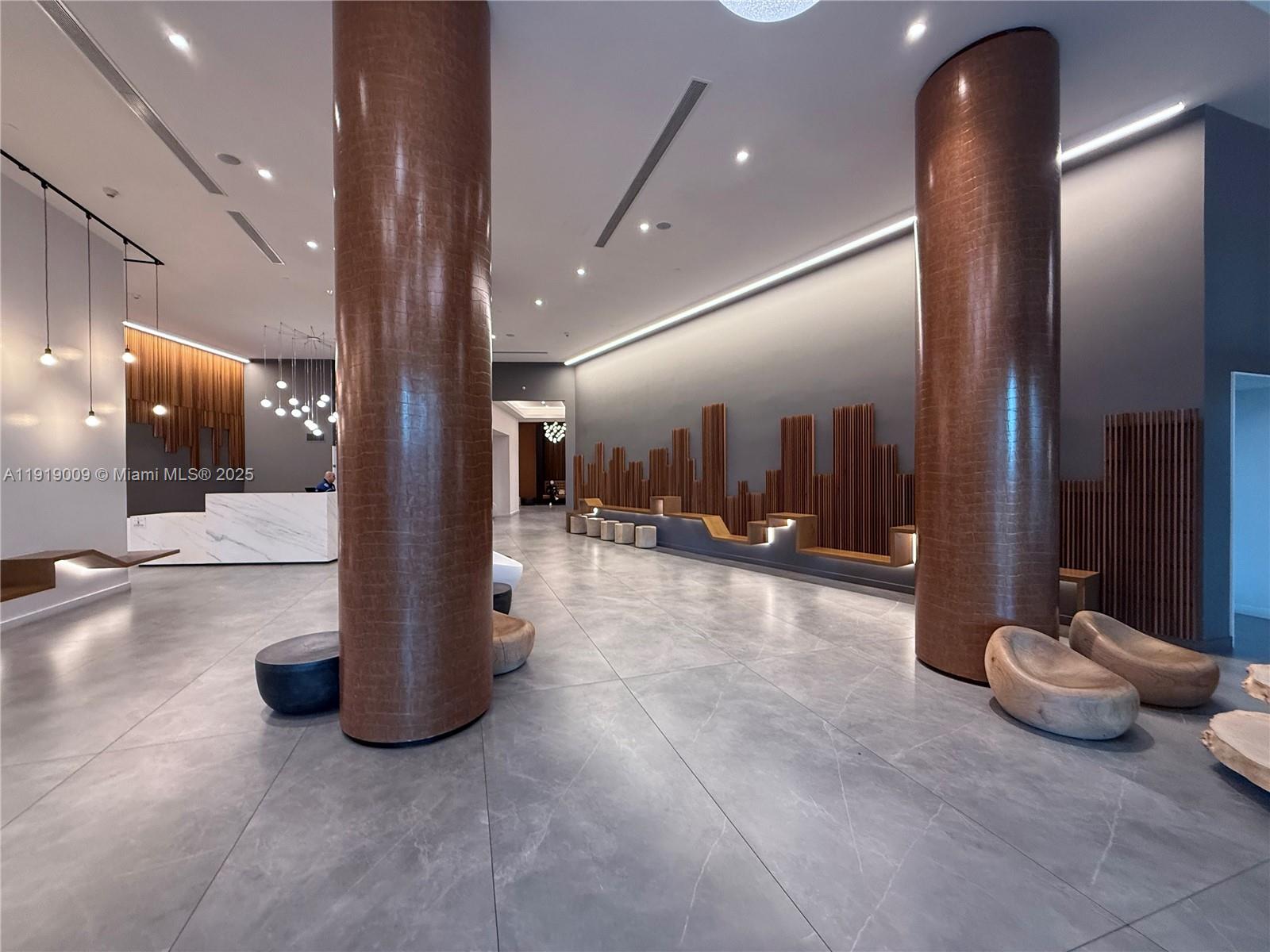 350 S Miami Ave Unit: 2013