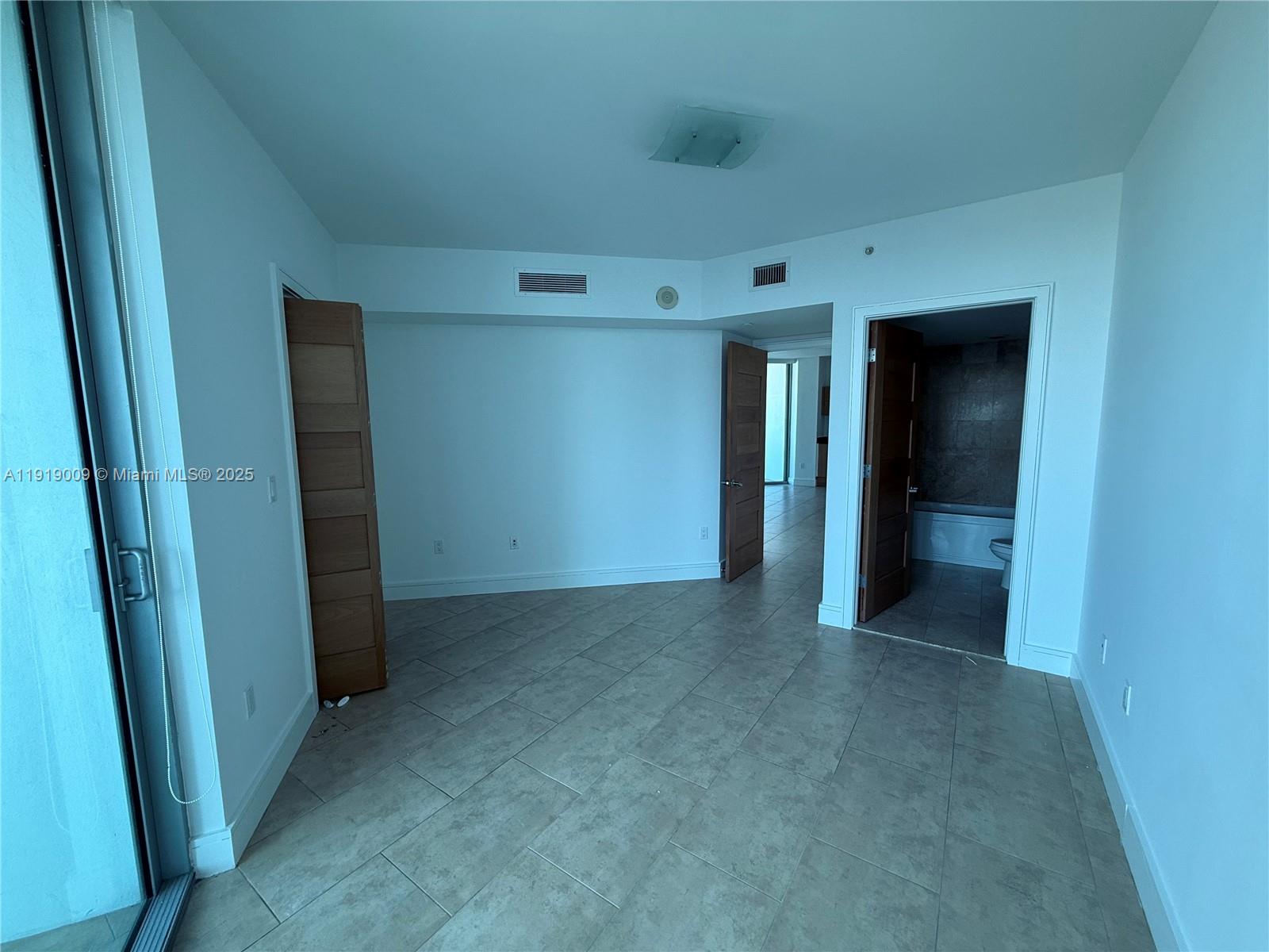 350 S Miami Ave Unit: 2013