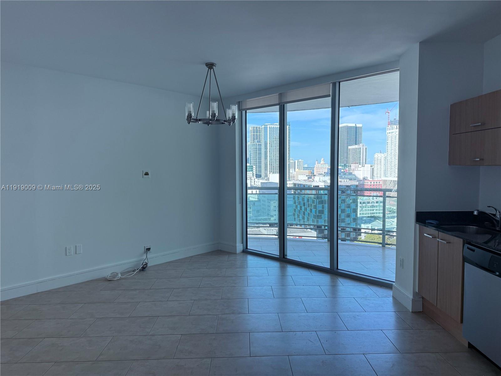 350 S Miami Ave Unit: 2013
