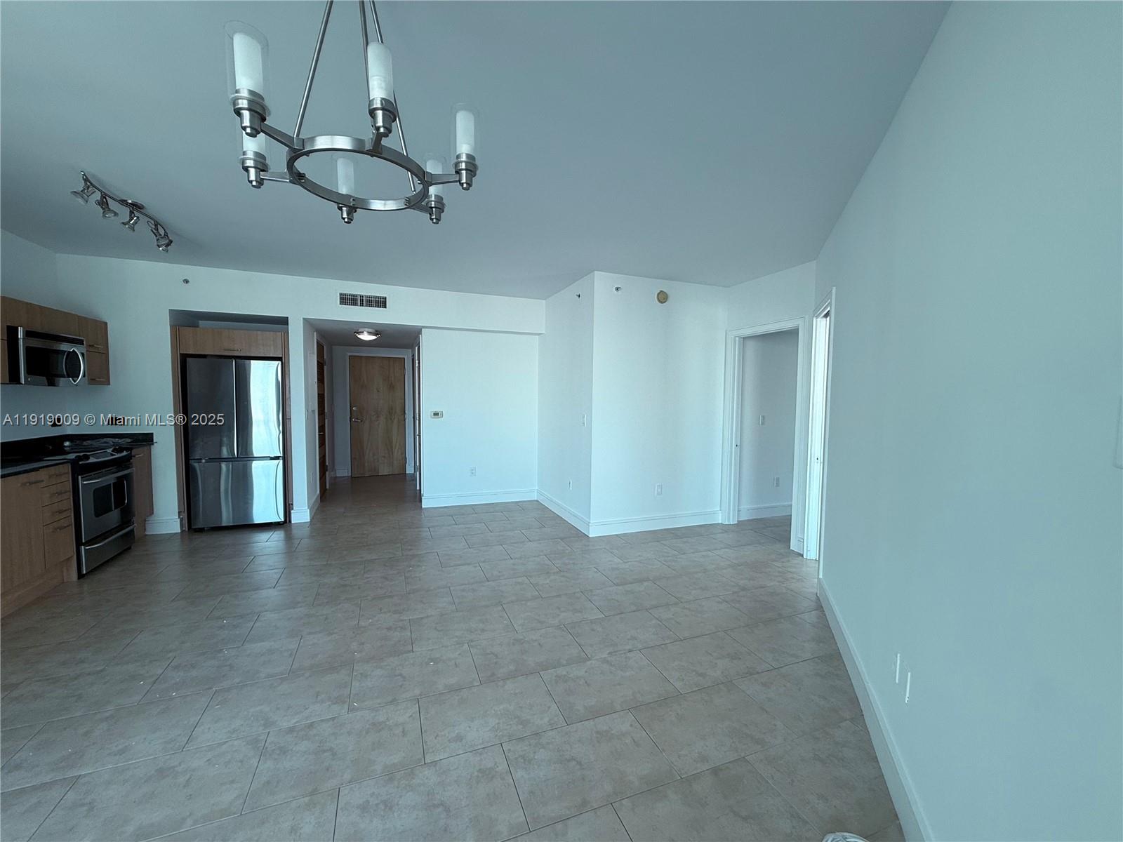 350 S Miami Ave Unit: 2013