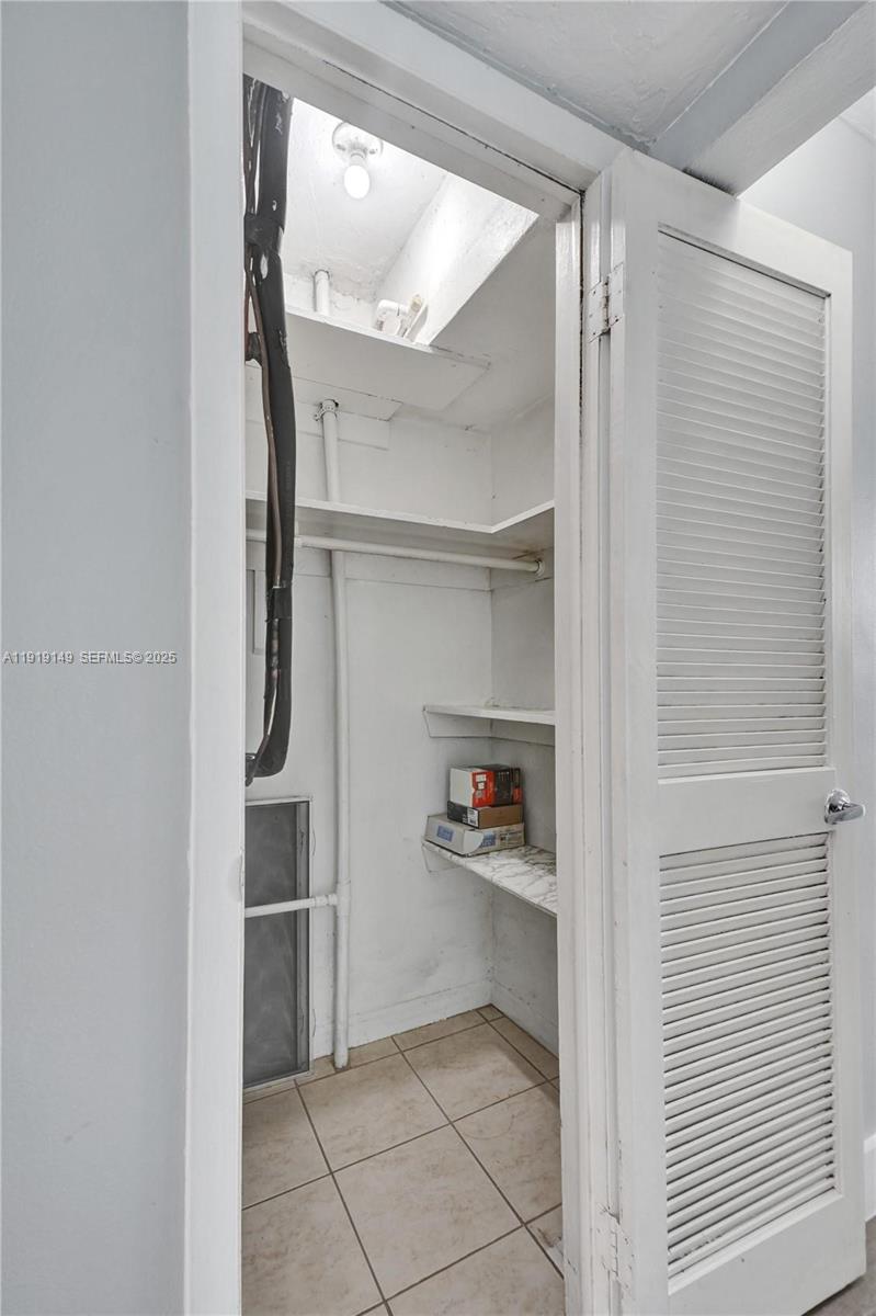 701 Collins Ave # 3B