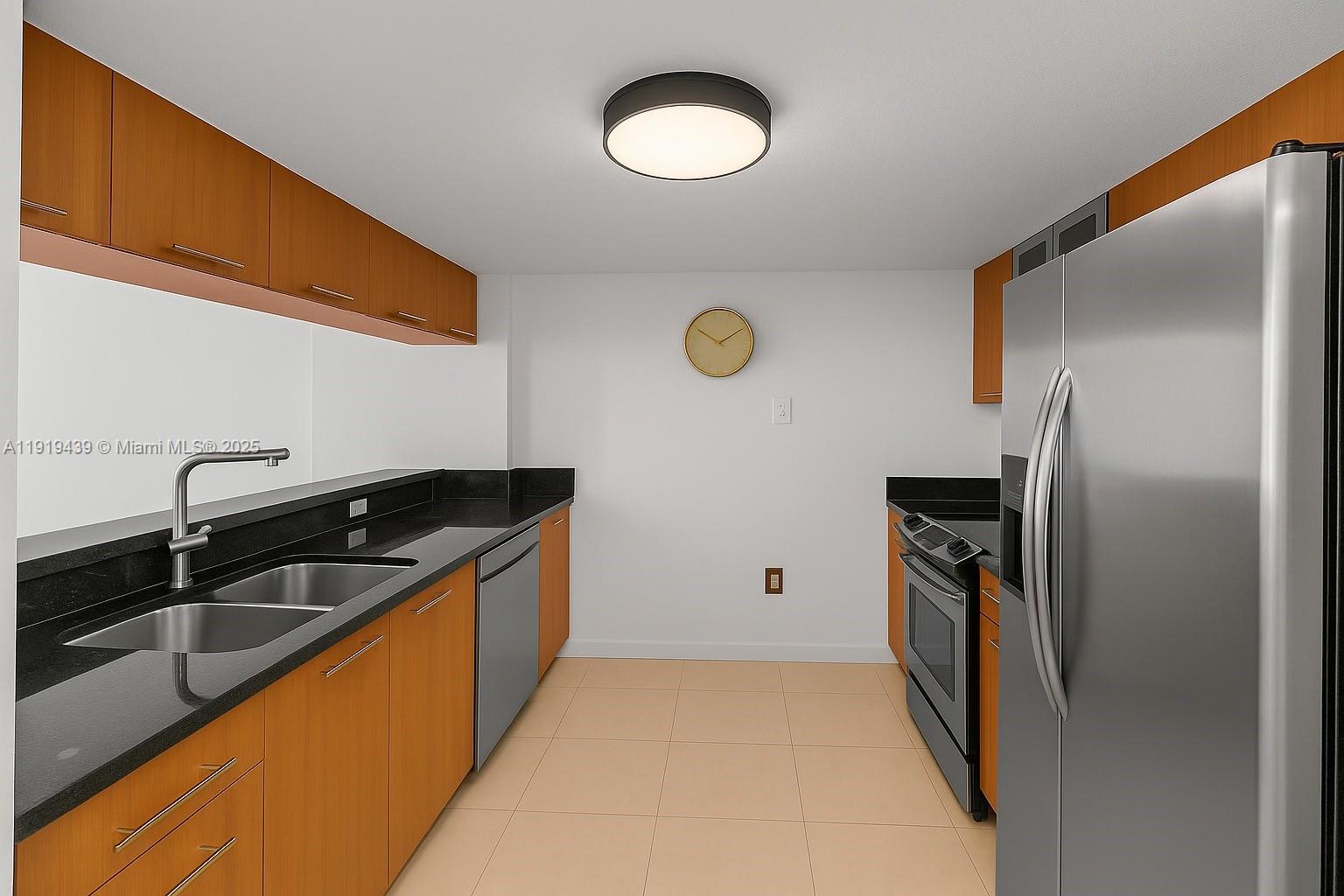 1800 N Bayshore Dr # 3304