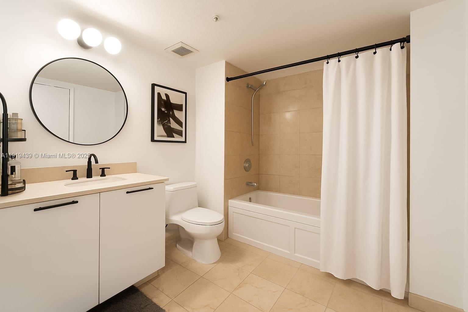 1800 N Bayshore Dr # 3304