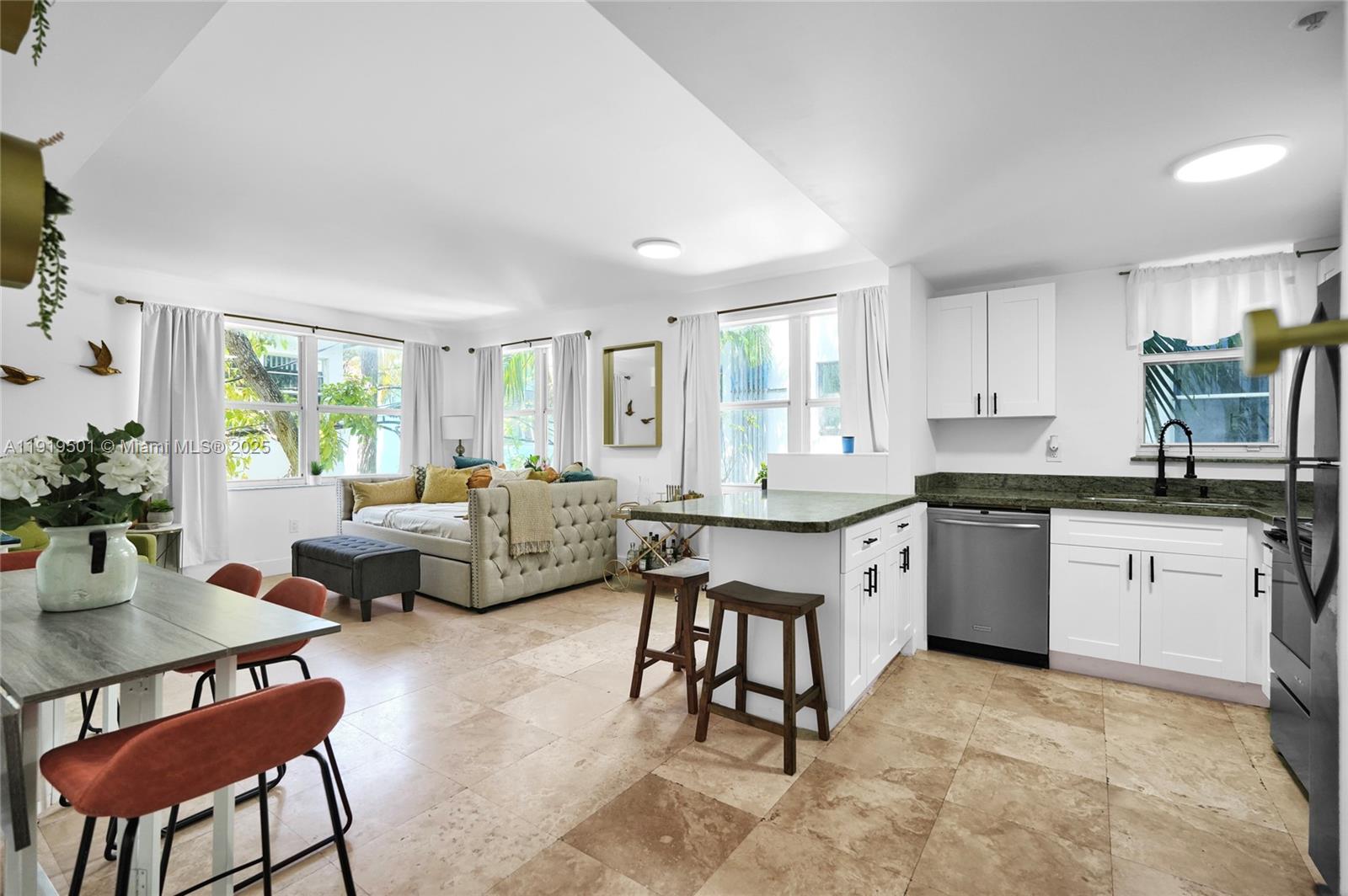 1550 Drexel Ave # 208