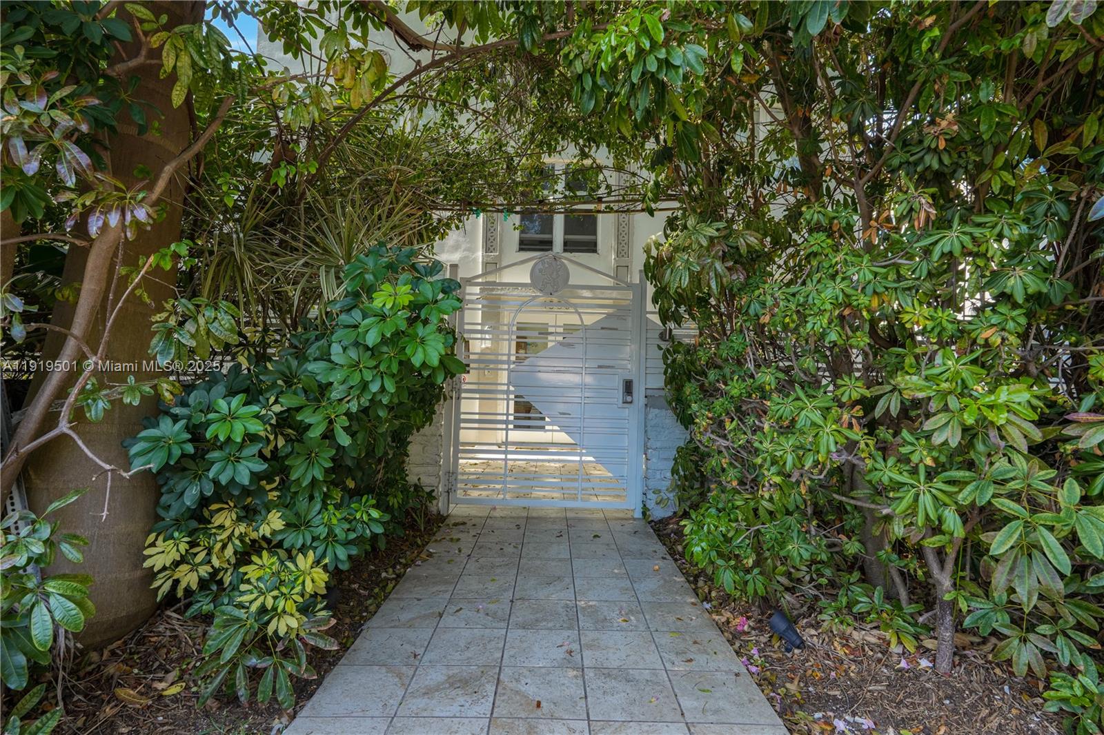 1550 Drexel Ave # 208