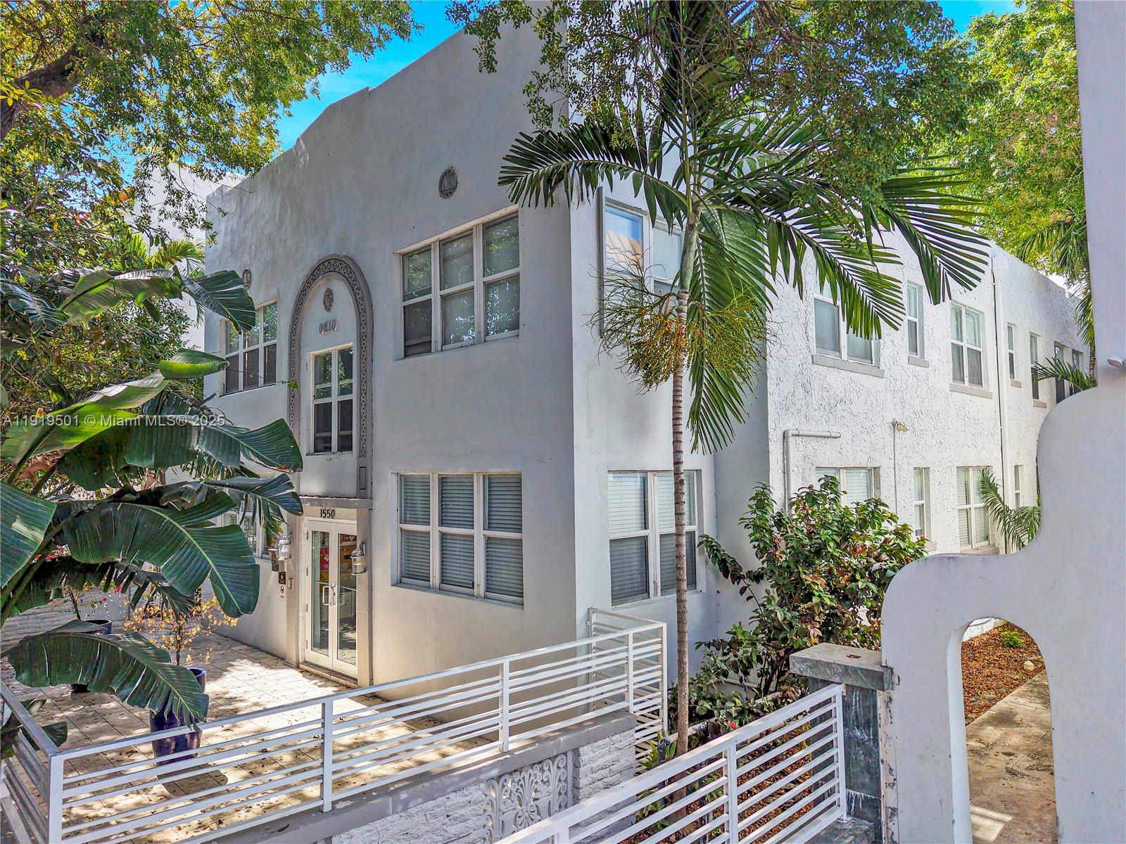 1550 Drexel Ave # 208