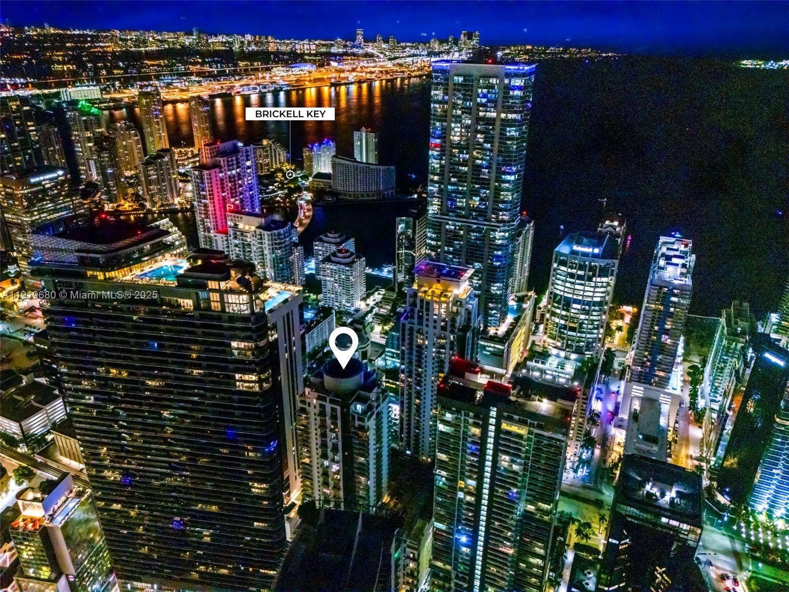 1050 Brickell Ave # 1006