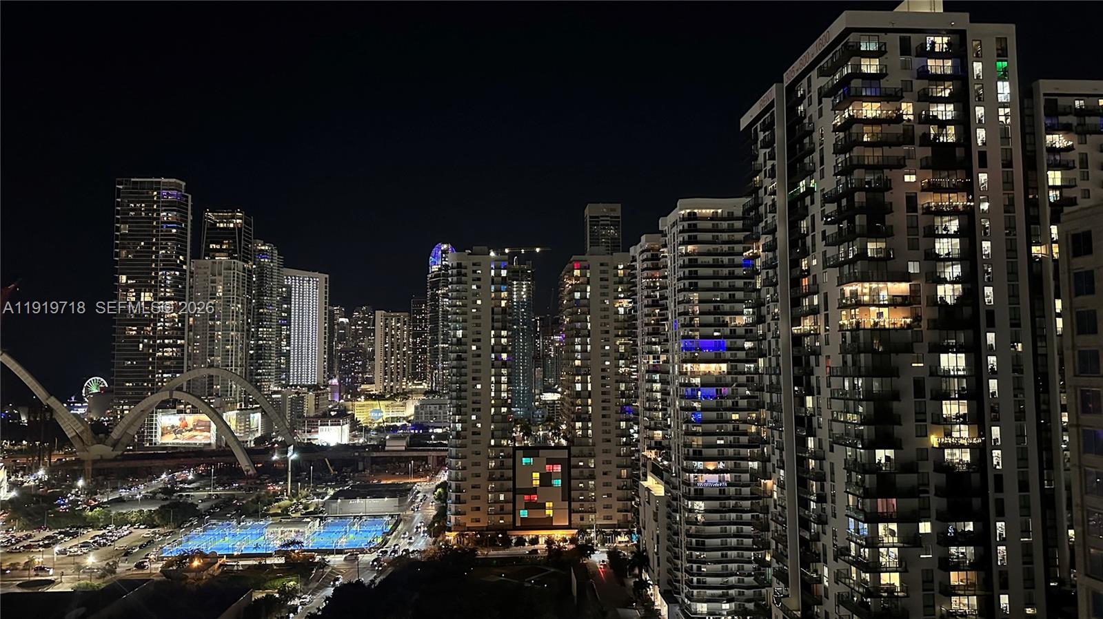 1600 NE 1st Ave # 2009