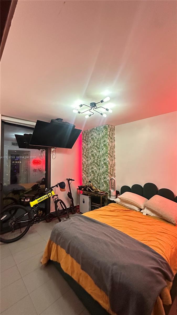 1600 NE 1st Ave # 2009