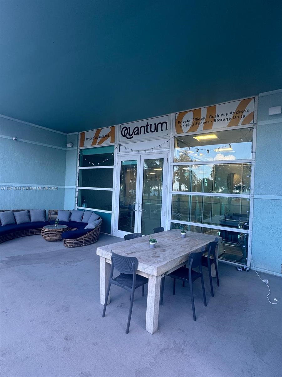 1900 N Bayshore Dr # 1A