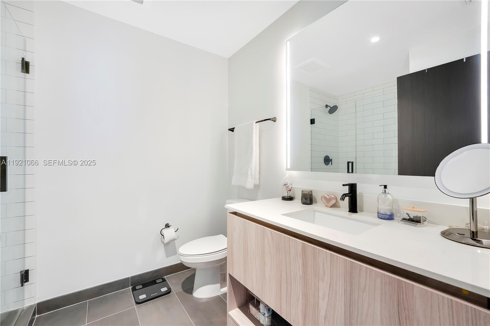 398 NE 5th St # 3709