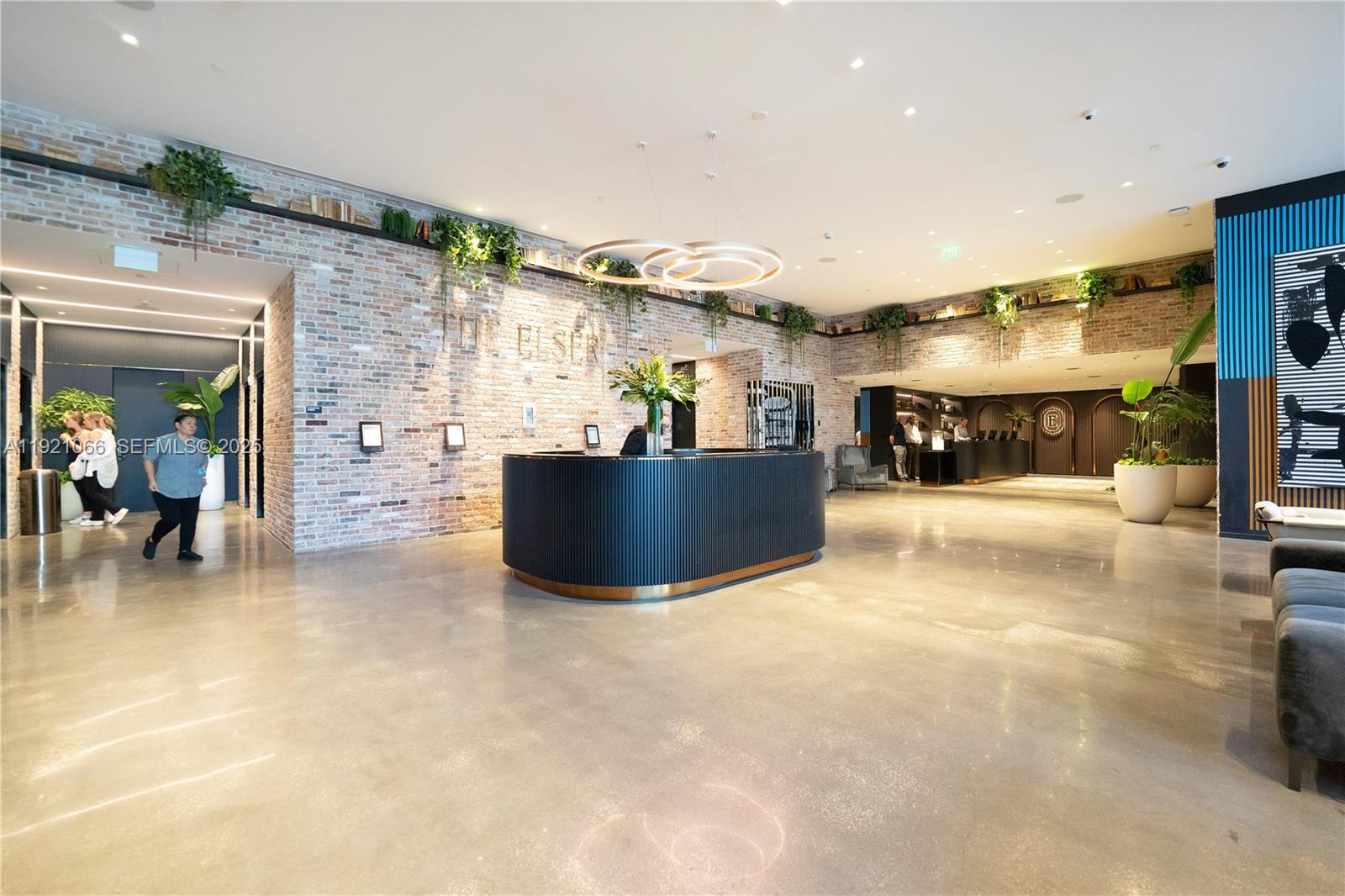 398 NE 5th St # 3709