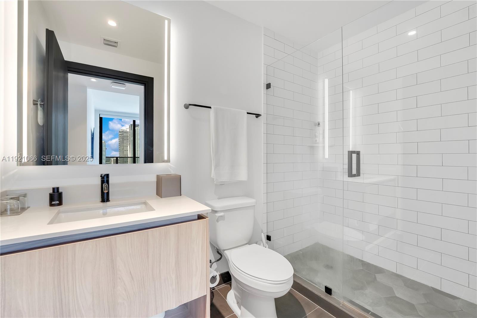 398 NE 5th St # 3709