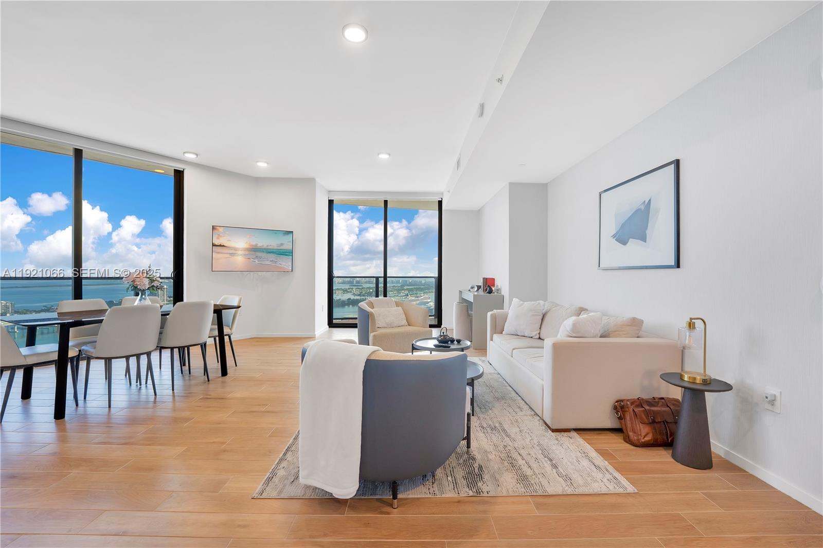 398 NE 5th St # 3709