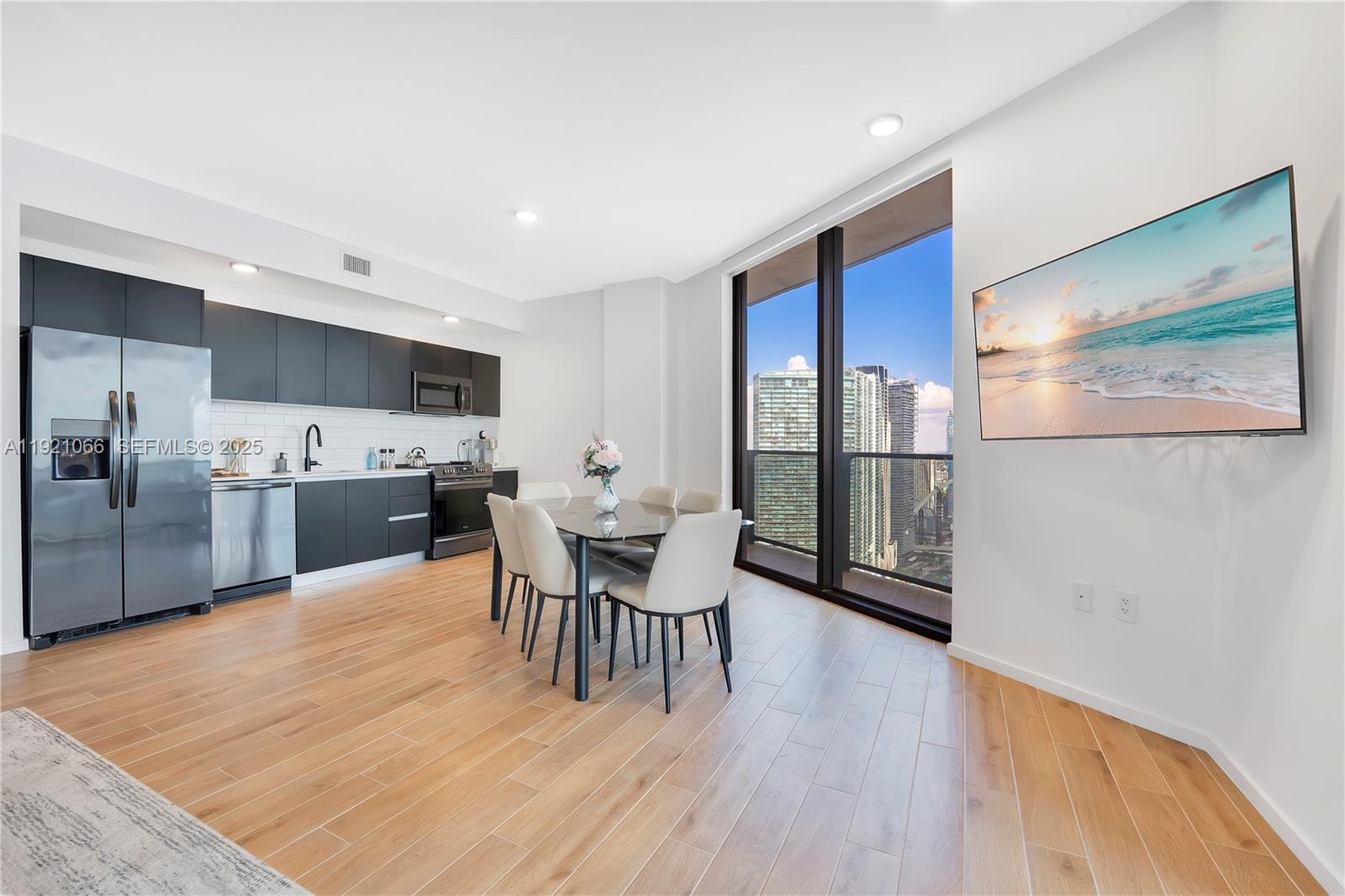 398 NE 5th St # 3709