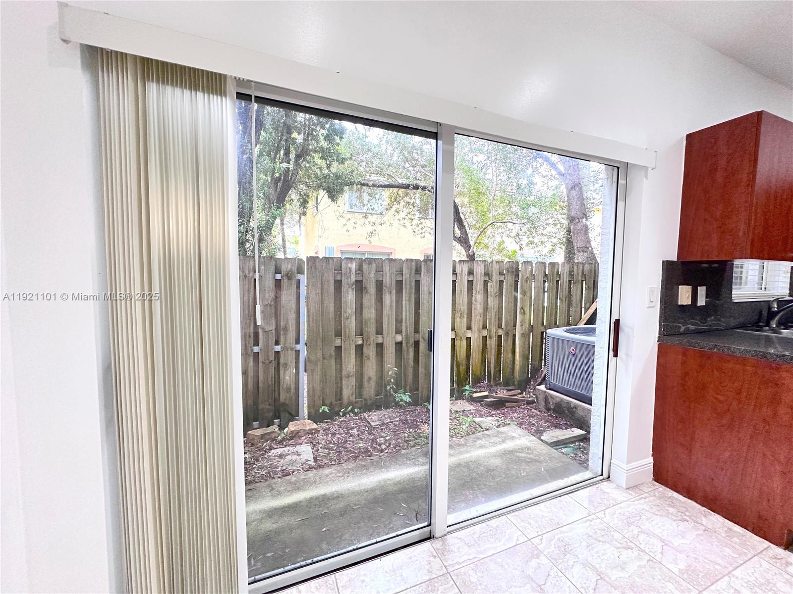 2905 SE 15th Ter # 0