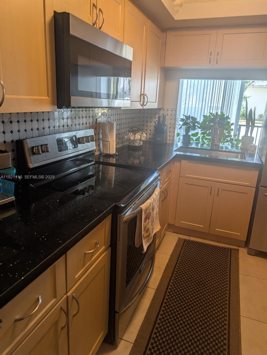 9401 SW 4th St # 110