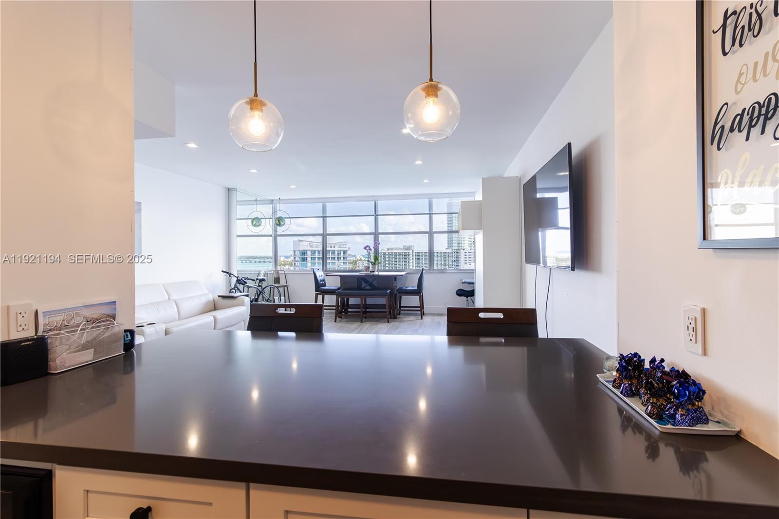 20 E Island Ave # 1415