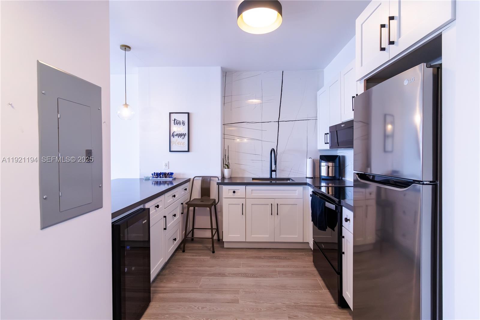 20 E Island Ave # 1415