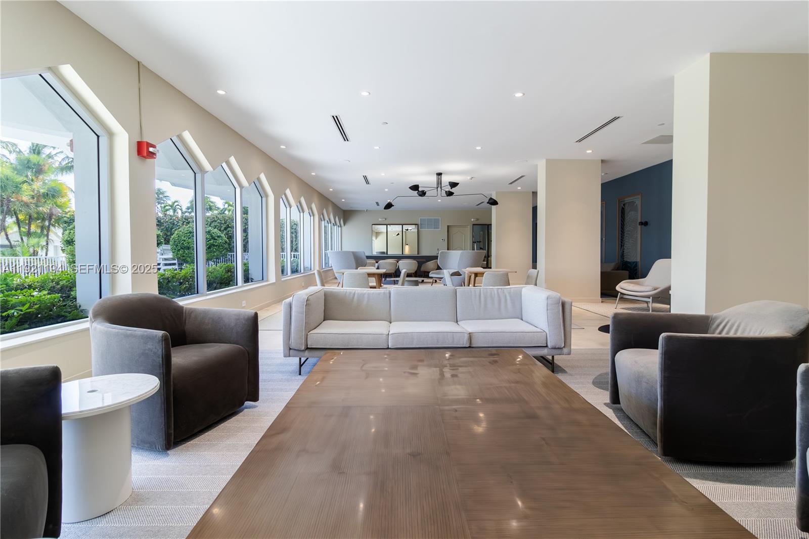 20 E Island Ave # 1415