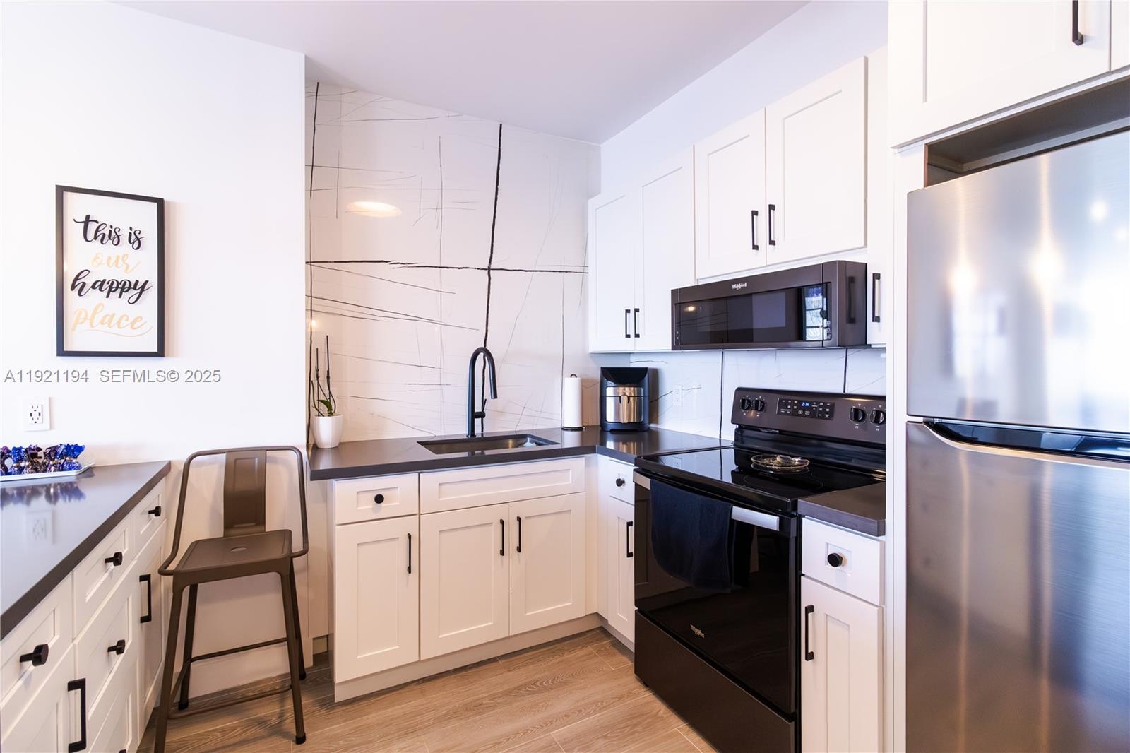 20 E Island Ave # 1415