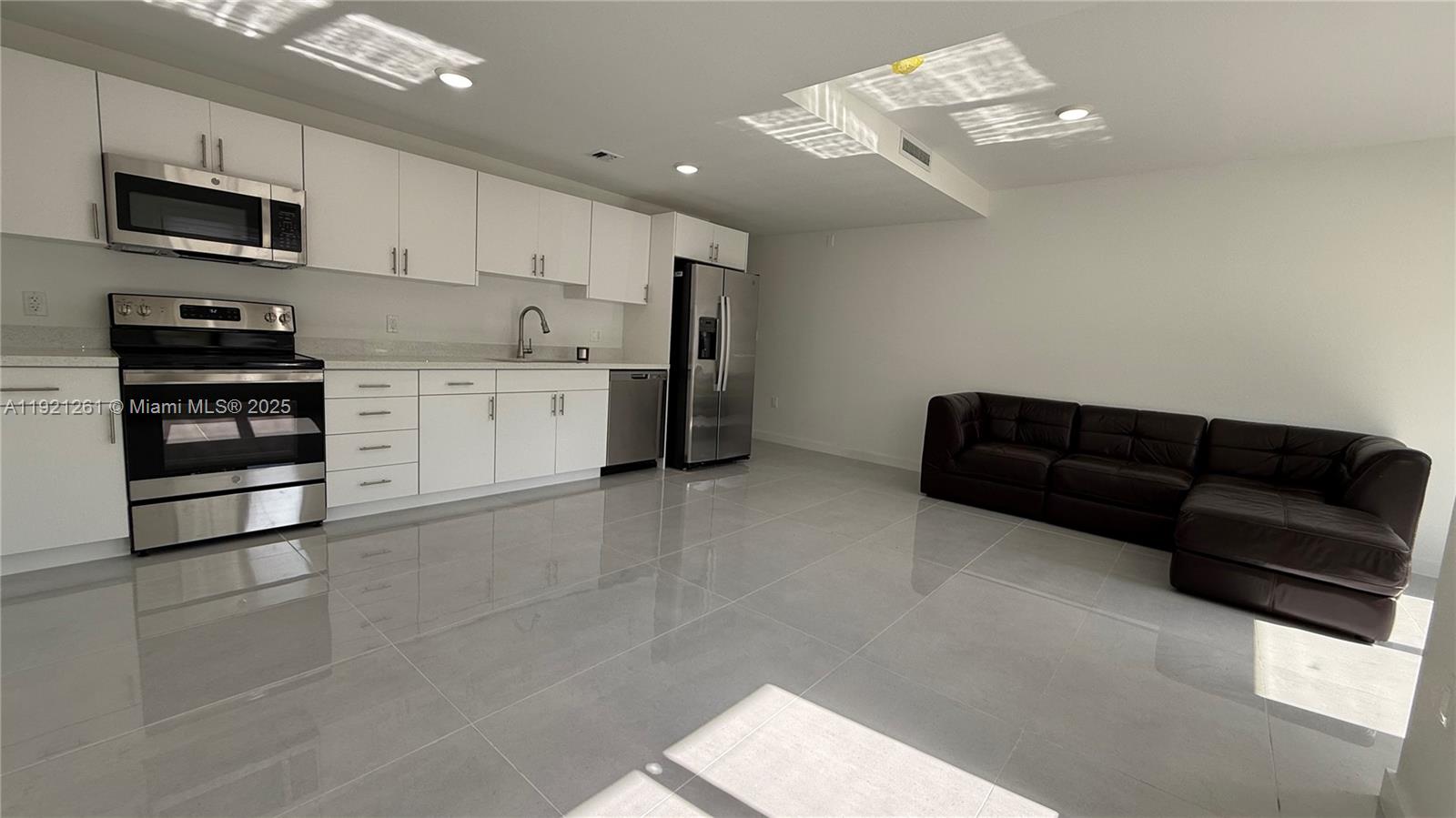 14571 SW 261st St # 14571