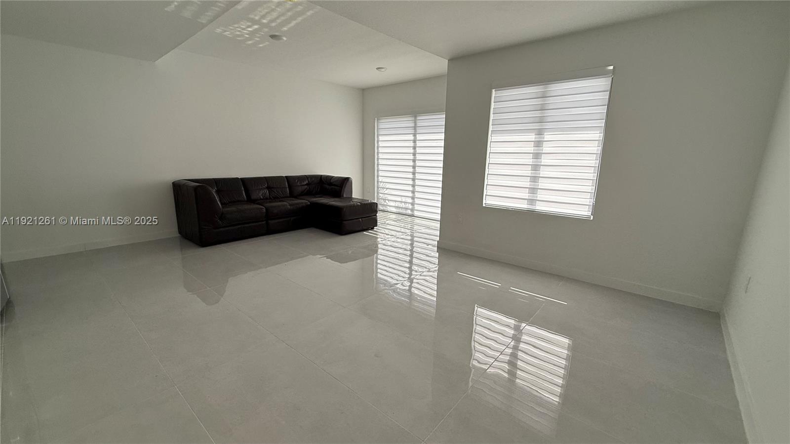 14571 SW 261st St # 14571