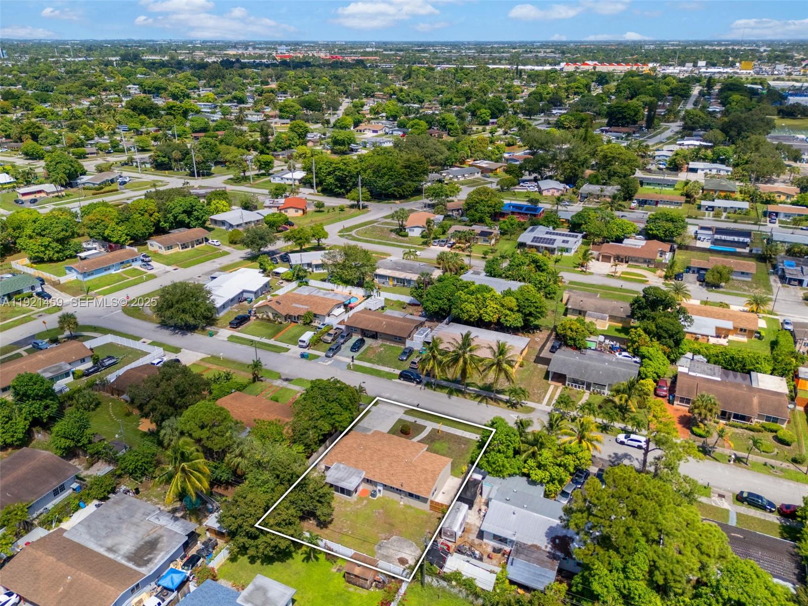 3220 NW 4th Ct