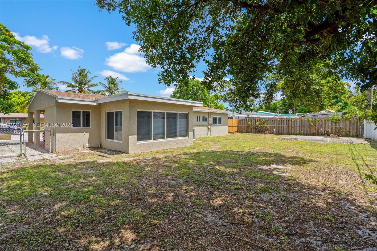 3220 NW 4th Ct