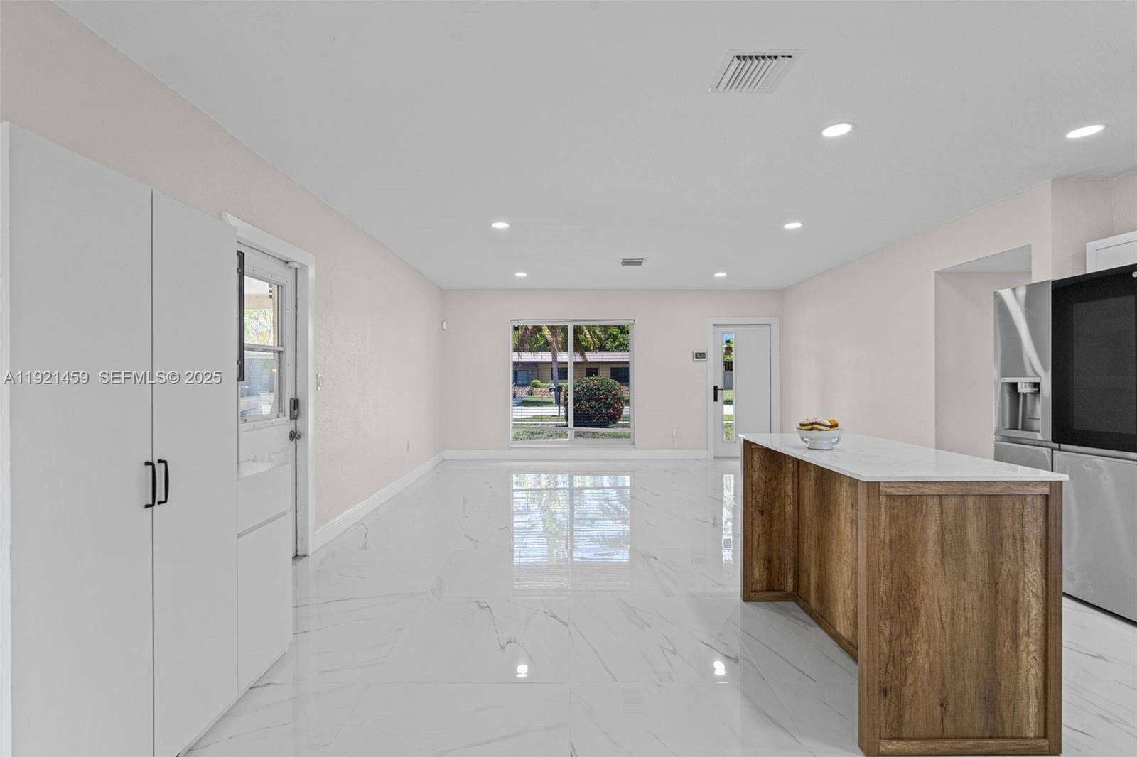 3220 NW 4th Ct