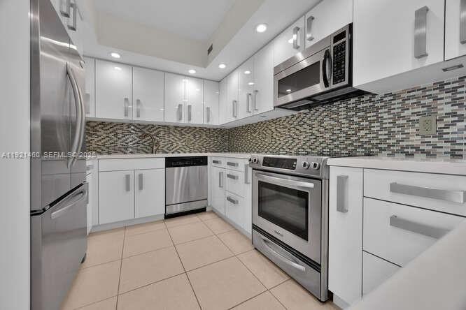 5600 Collins Ave # 4H