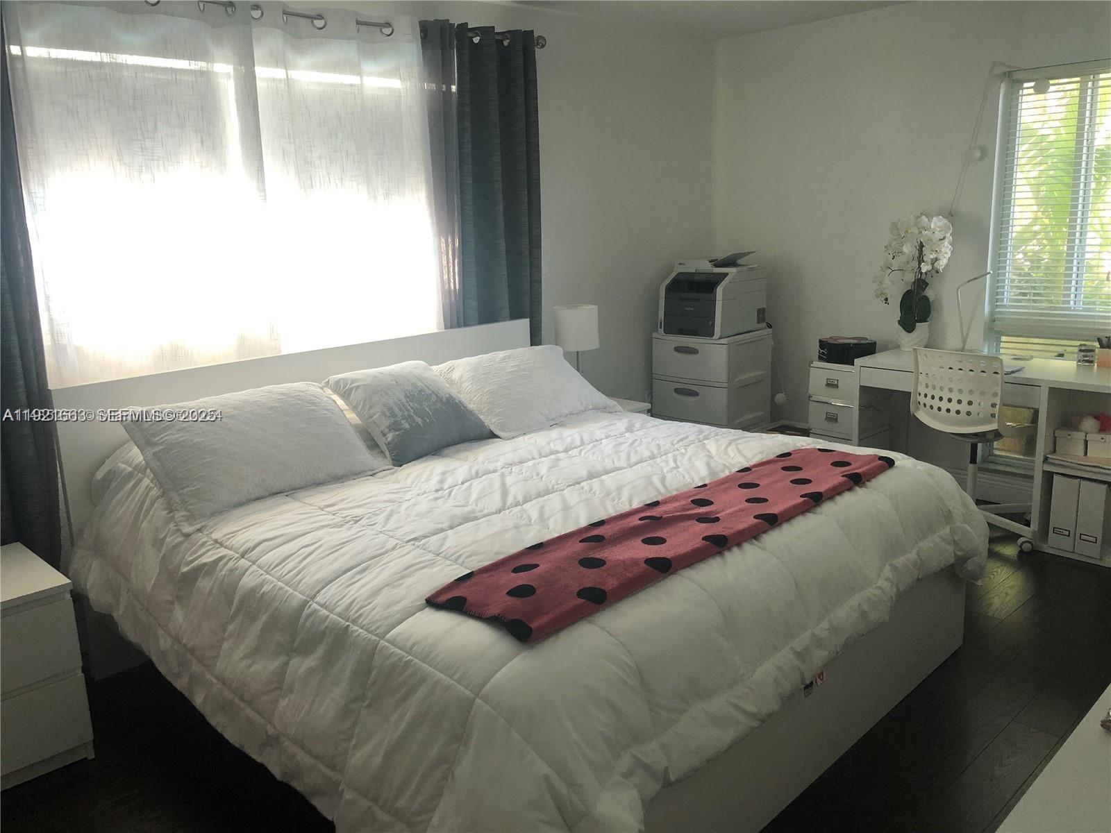 9971 W Bay Harbor Dr # 101