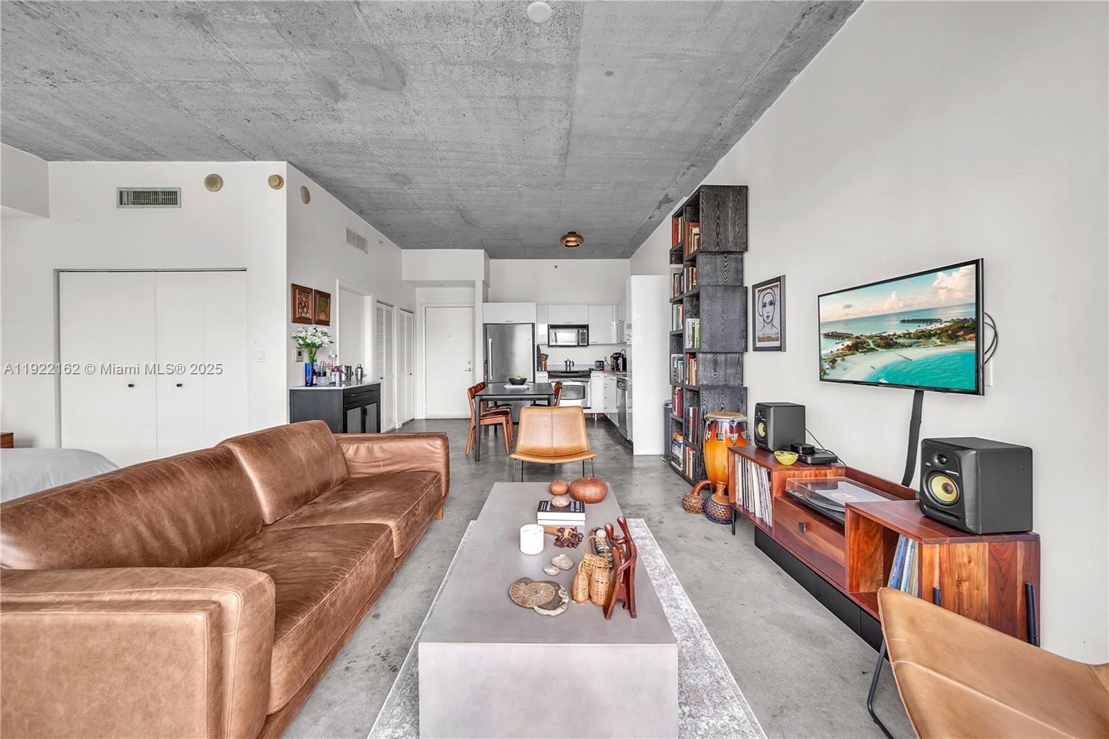 133 NE 2nd Ave # 2917