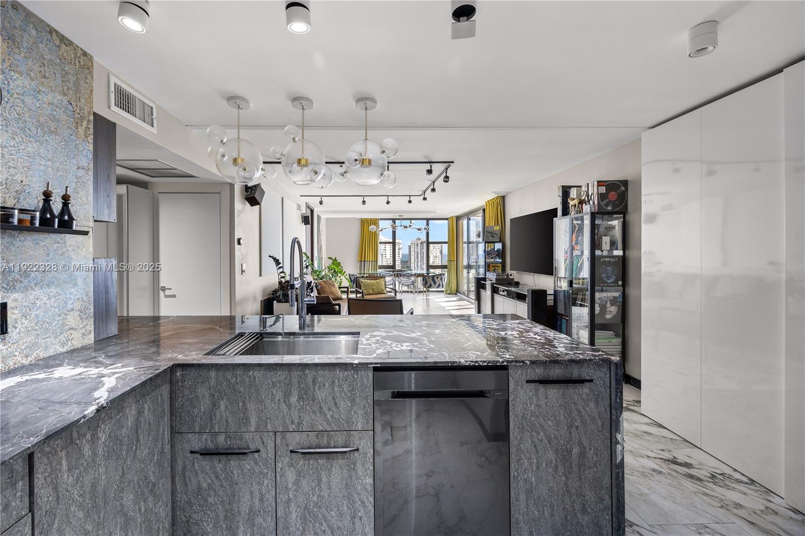 20379 W Country Club Dr # 2333